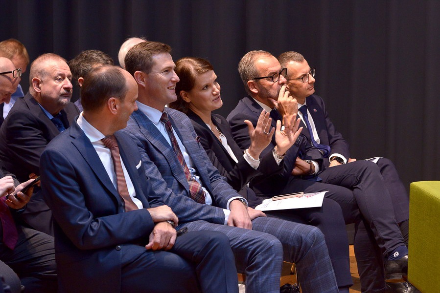 Jak poprawić jakość życia i usług publicznych wykorzystując nowoczesne technologie? Dyskusje ekspertów podczas Konwentu Gospodarczego