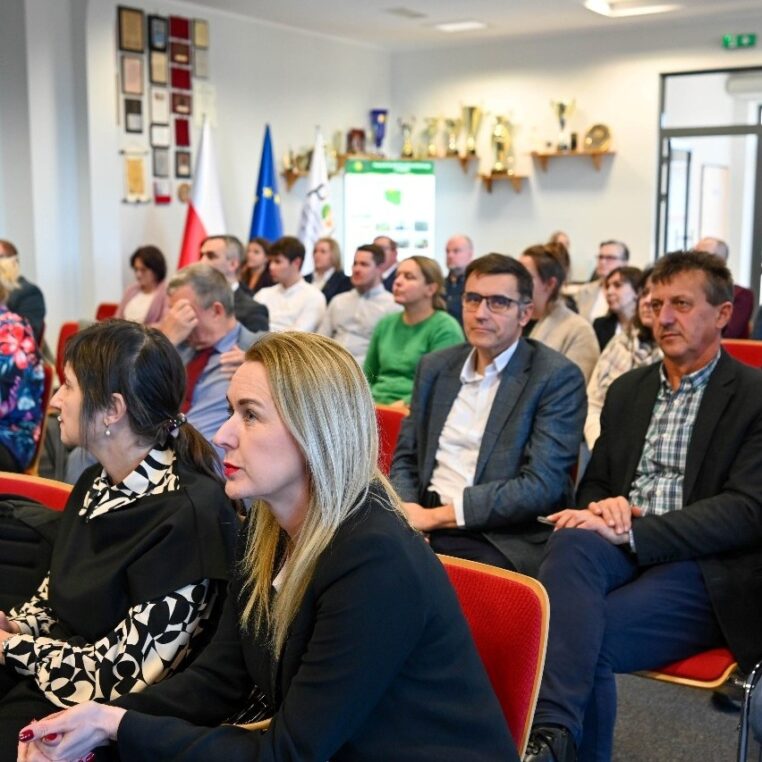 O społecznościach energetycznych w Pomorskim Ośrodku Doradztwa Rolniczego w Lubaniu