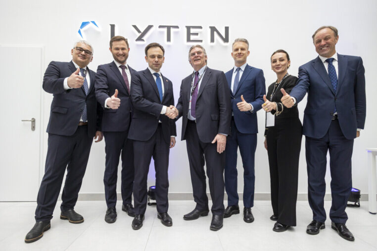 Pomorskie przyspiesza transformację energetyczną. Amerykańska firma Lyten Poland oficjalnie otworzyła zakład produkcyjno-badawczy