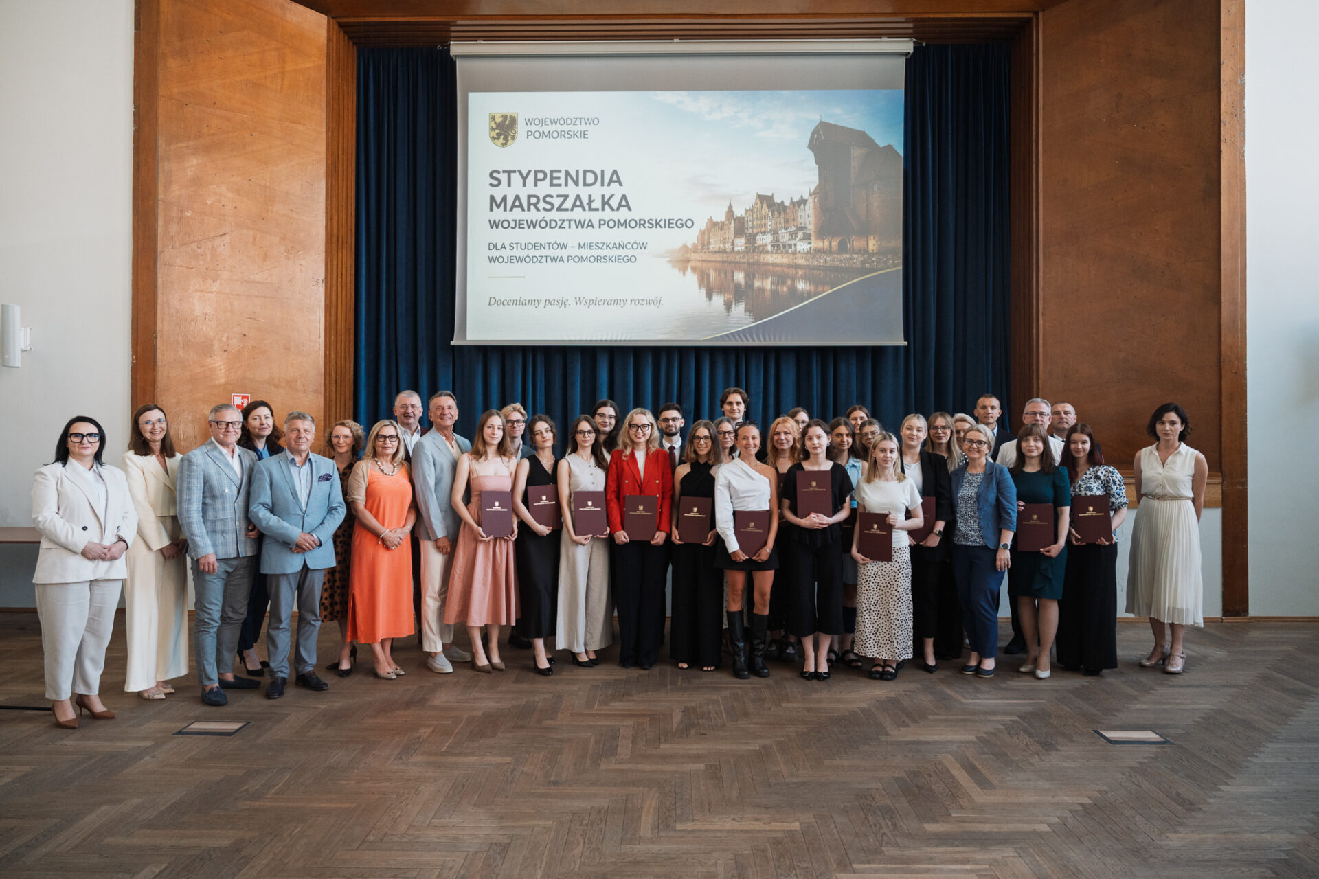 31 studentów ze stypendiami Marszałka Województwa Pomorskiego za osiągnięcia naukowe i artystyczne